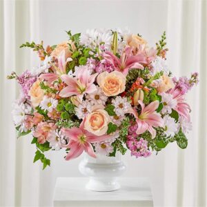 Heartfelt Gesture Urn Arrangement